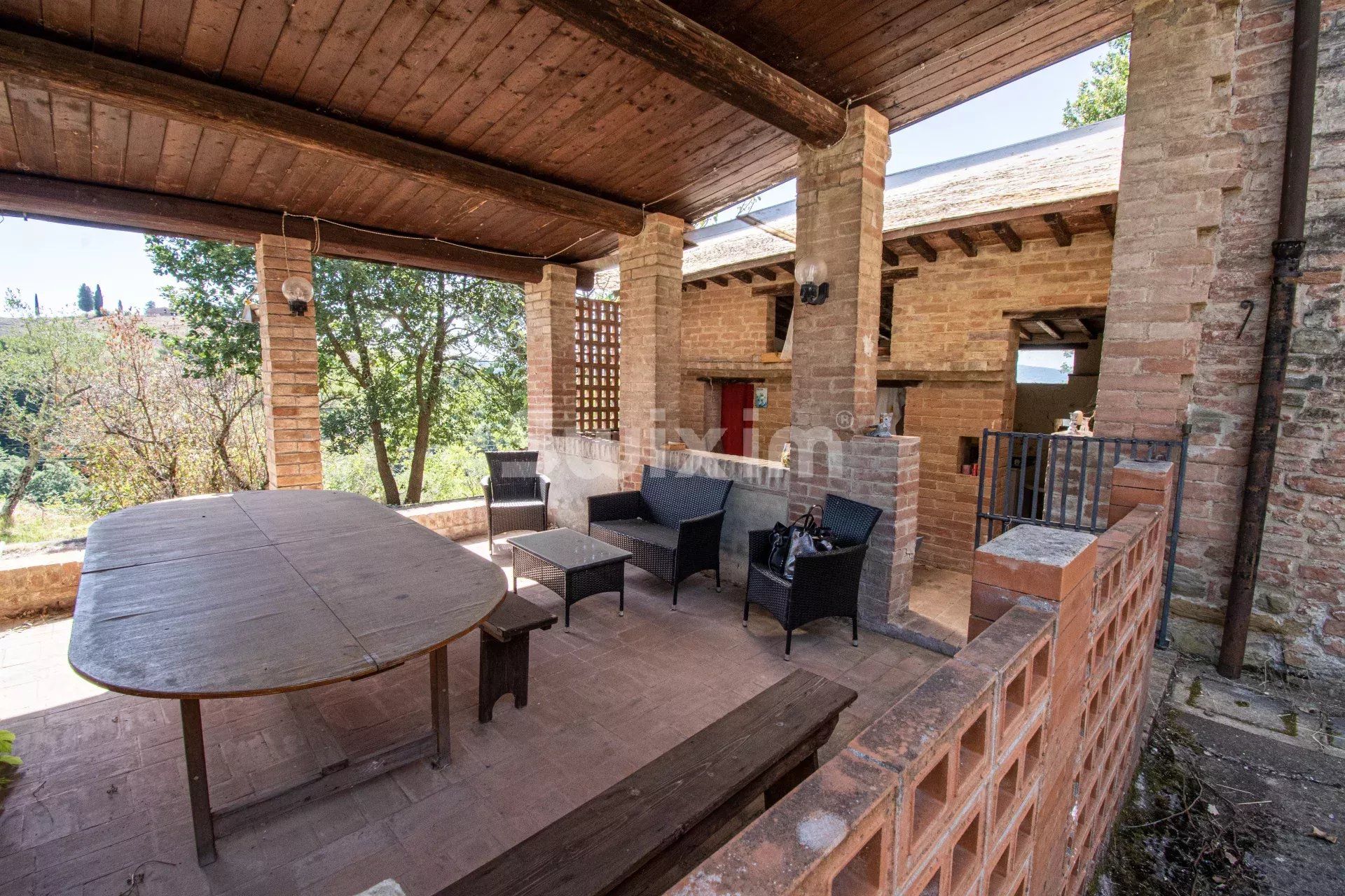 maison 20 Pièces en vente sur Asciano (53041)