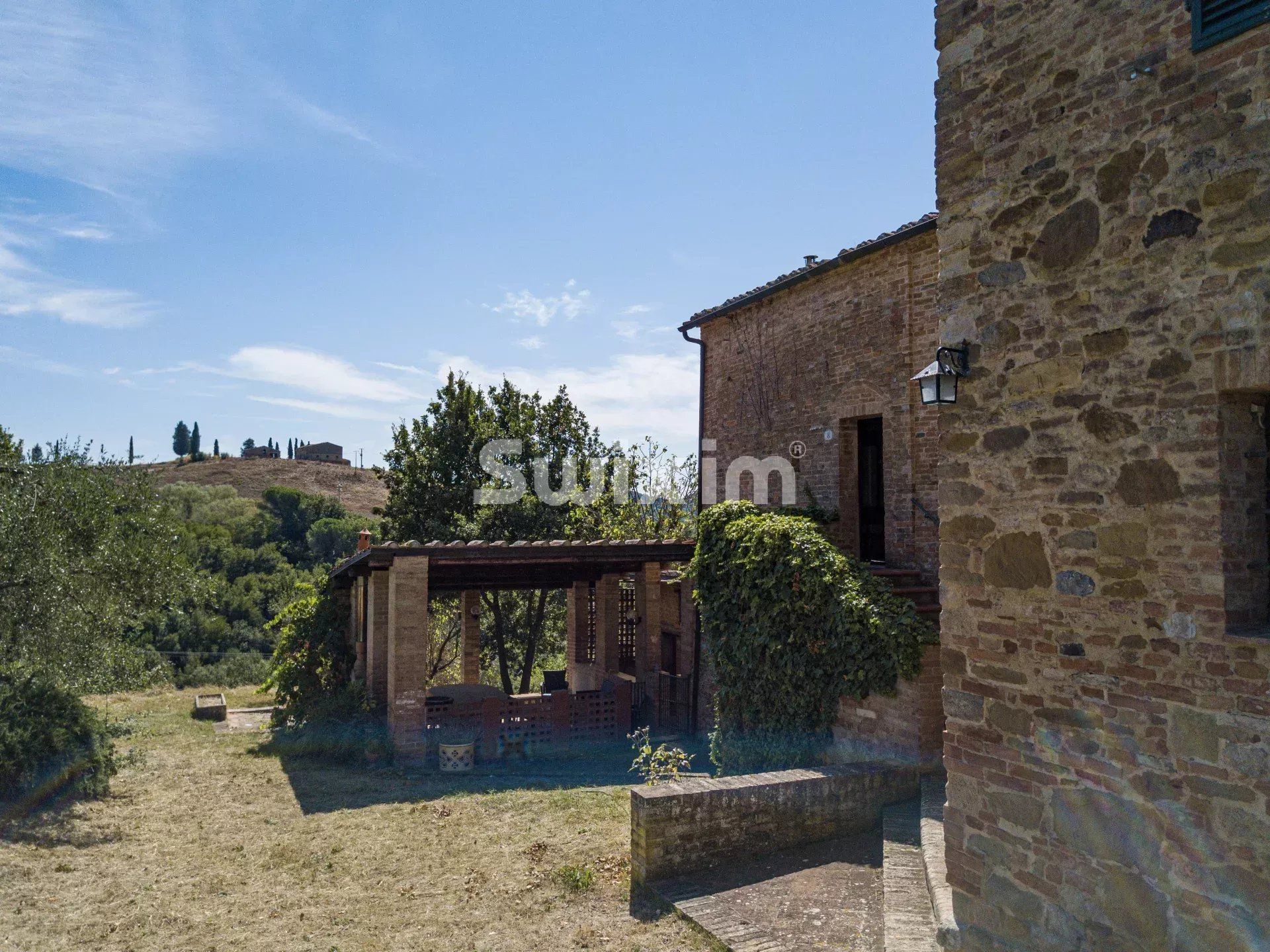 maison 20 Pièces en vente sur Asciano (53041)