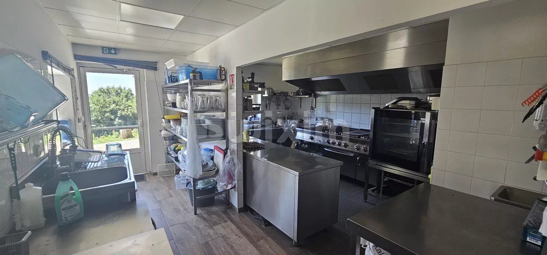 local comercial 26 Salas en venta en Dieulefit (26220)