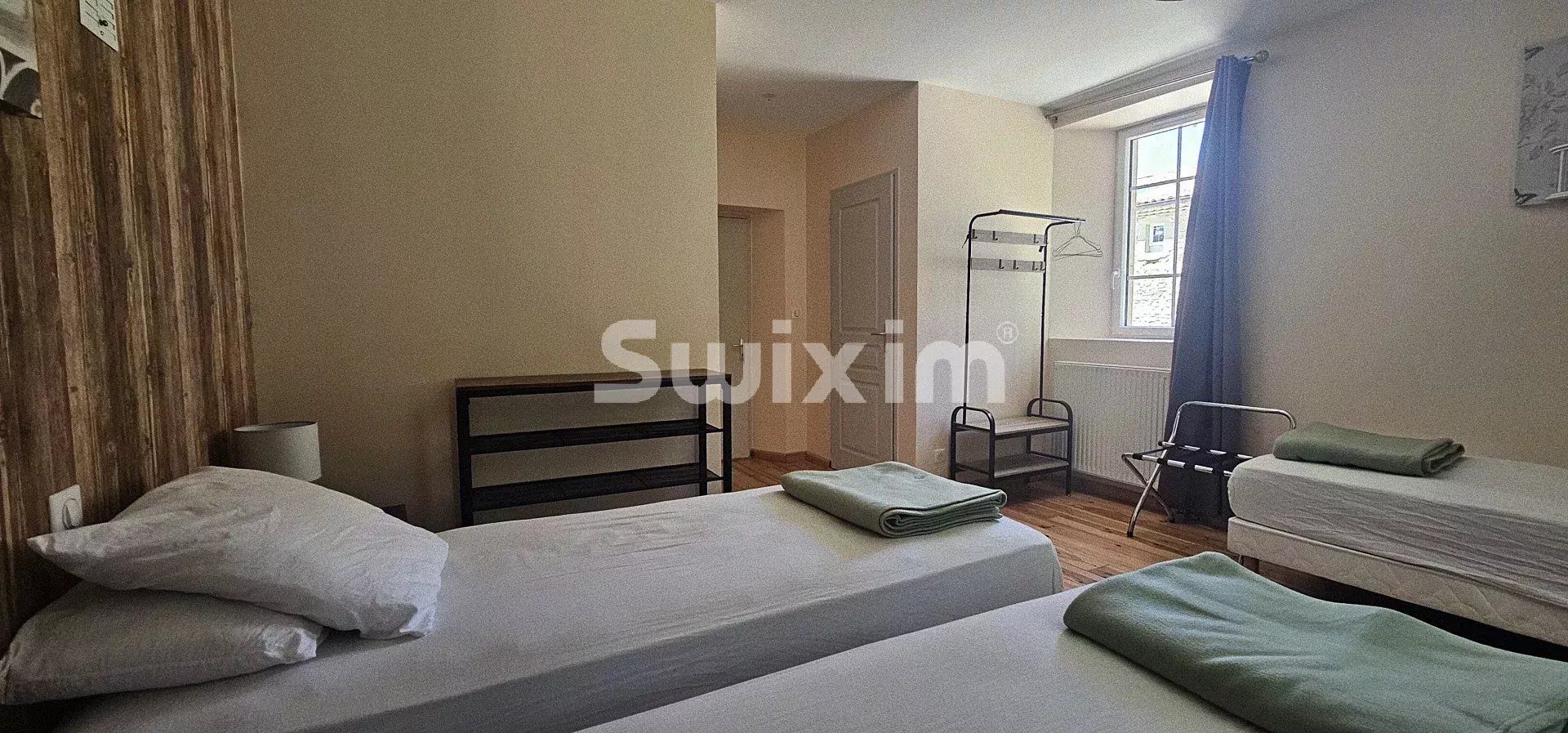 locale commerciale 26 Camere in vendita su Dieulefit (26220)