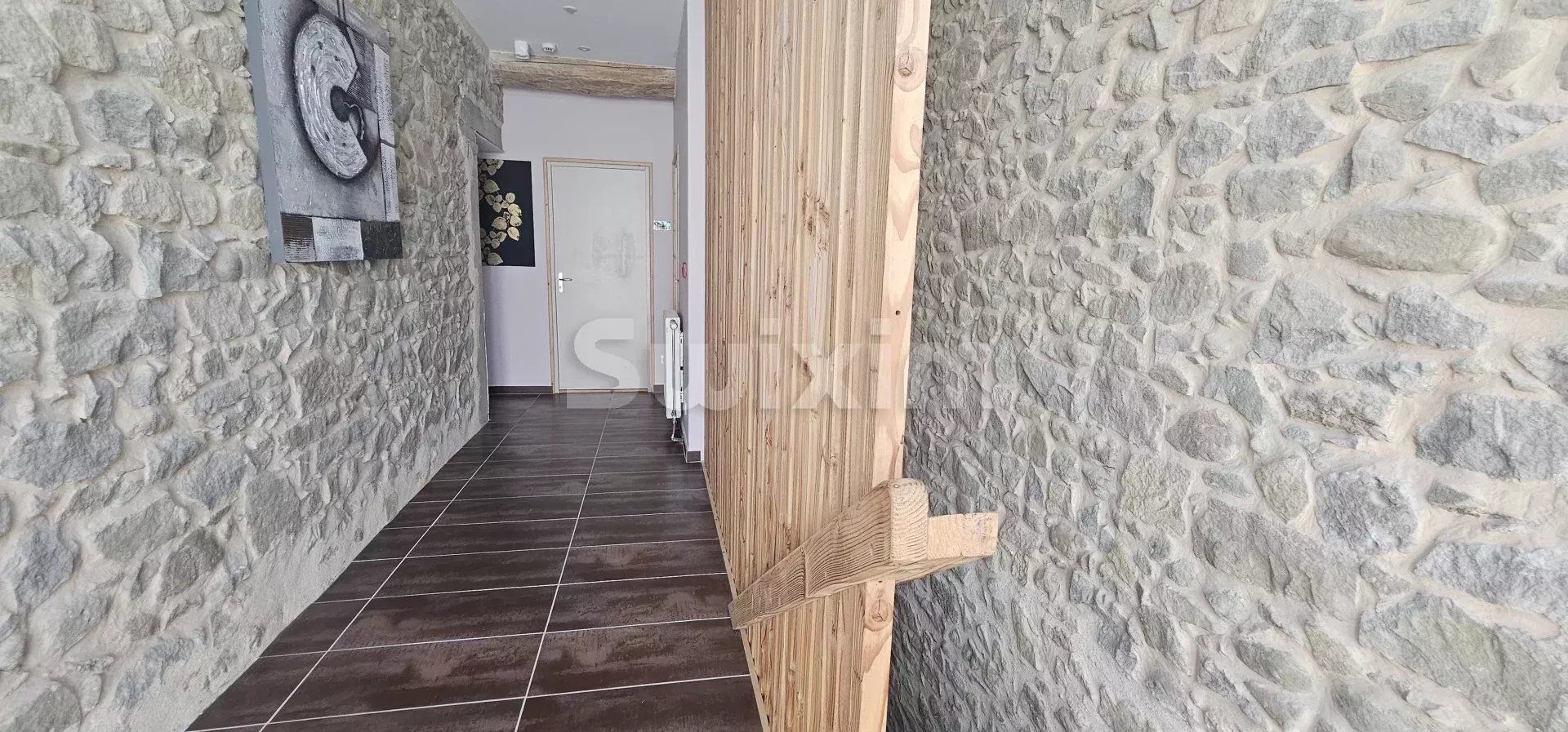 local comercial 26 Salas en venta en Dieulefit (26220)