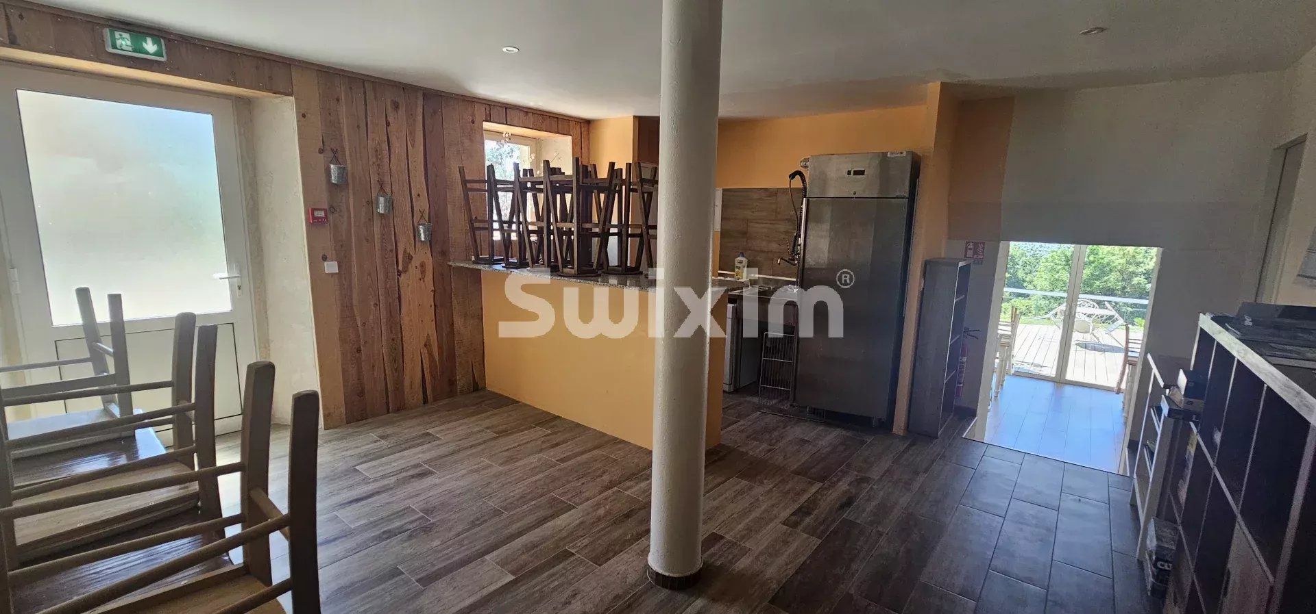 locale commerciale 26 Camere in vendita su Dieulefit (26220)