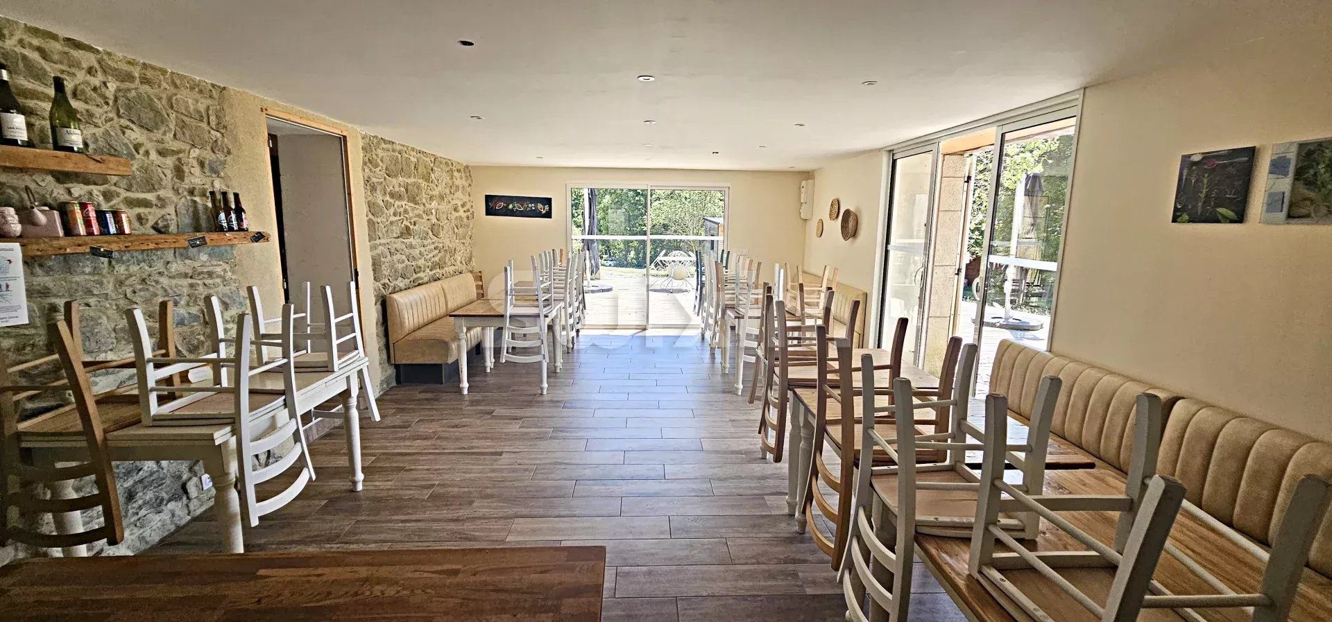 local comercial 26 Salas en venta en Dieulefit (26220)