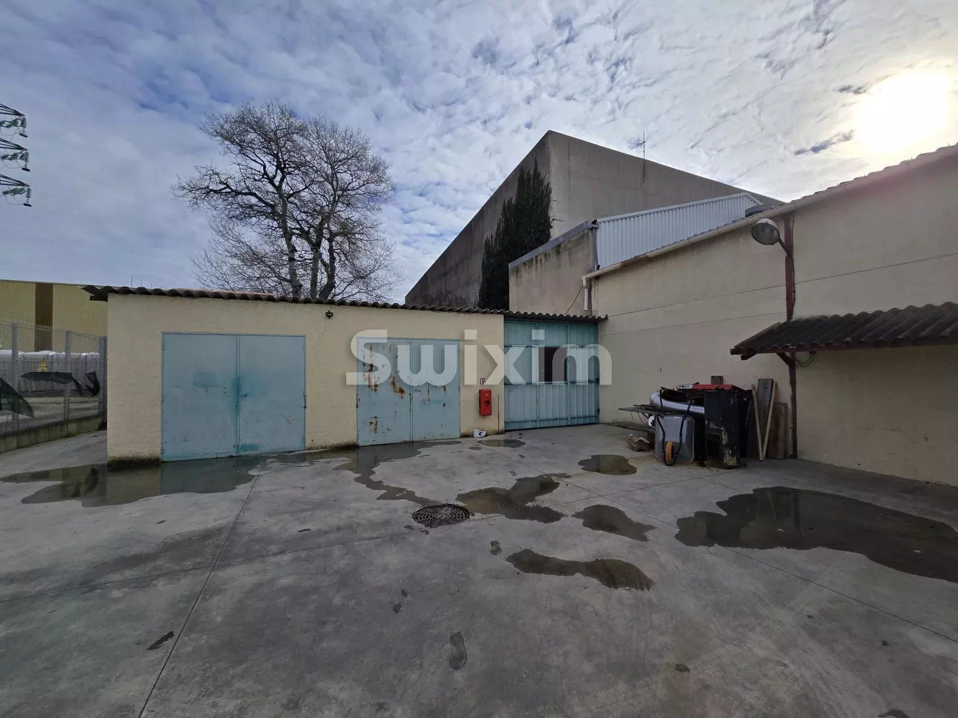 locale commerciale 5 Camere in affitto su Orange (84100)