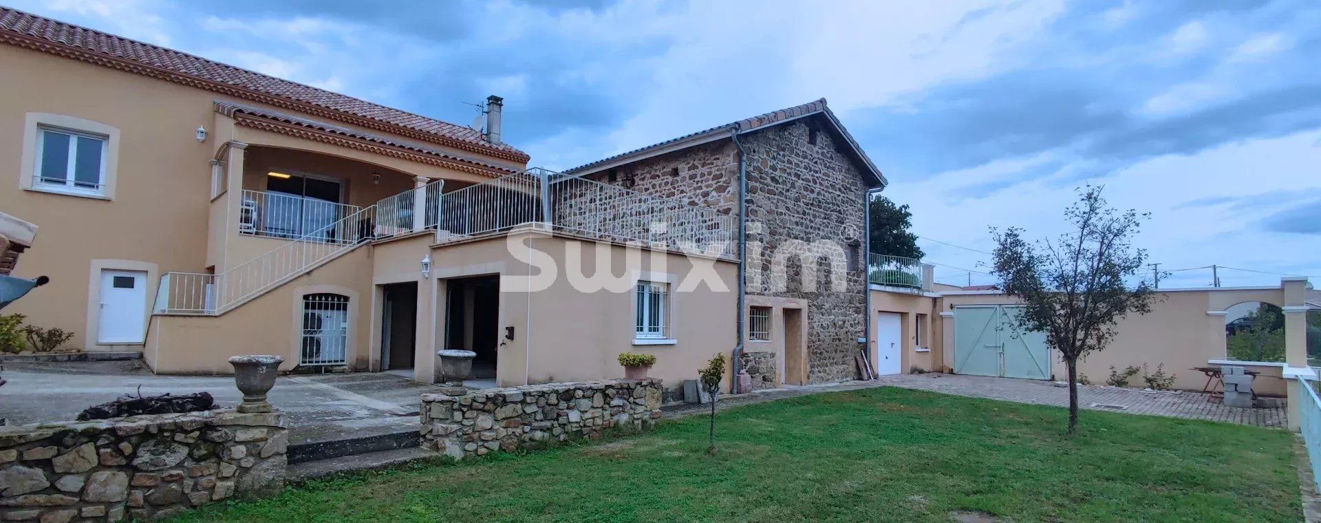 property 5 Rooms for sale on Condrieu (69420)