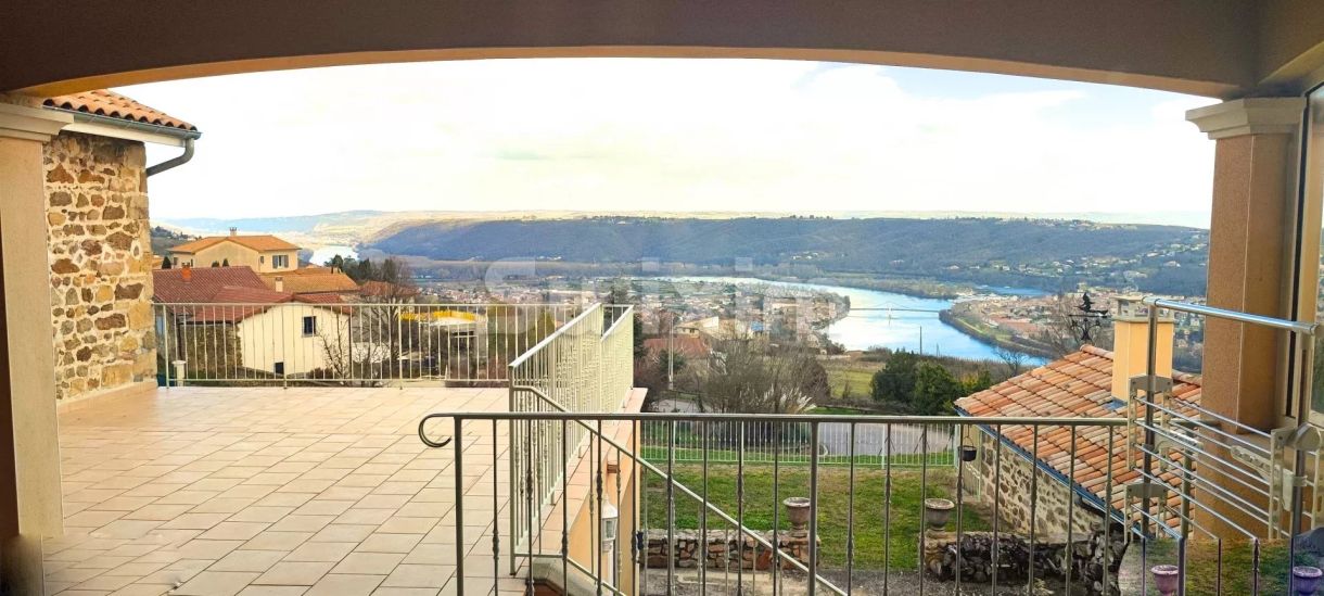 Vente Propriété Condrieu 5&nbsp;Pièces 280&nbsp;m²