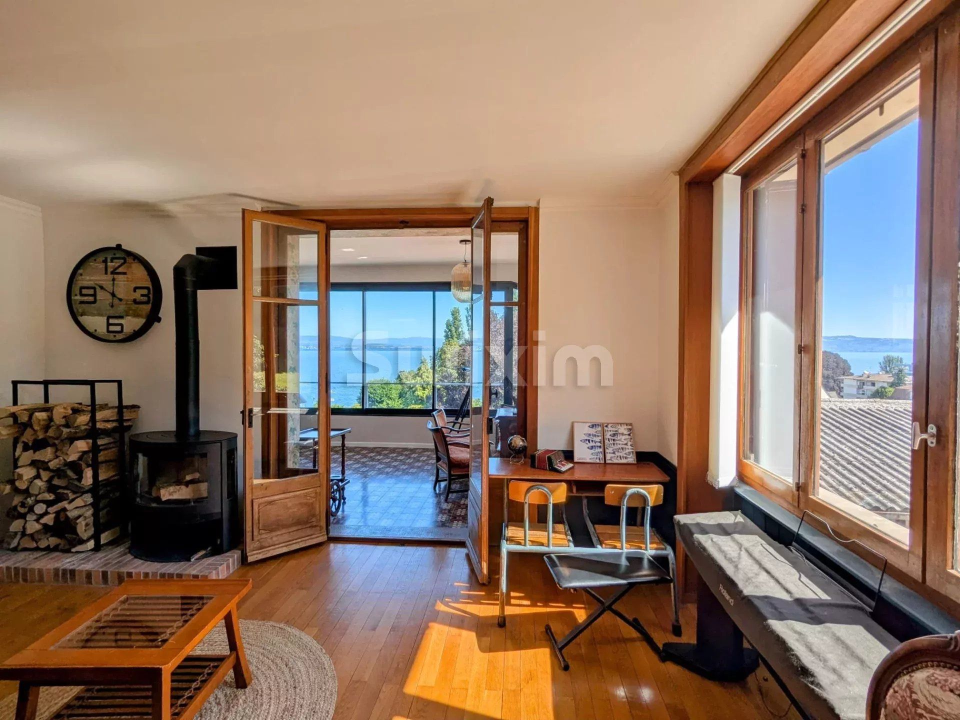 apartment 9 Rooms for sale on Évian-les-Bains (74500)