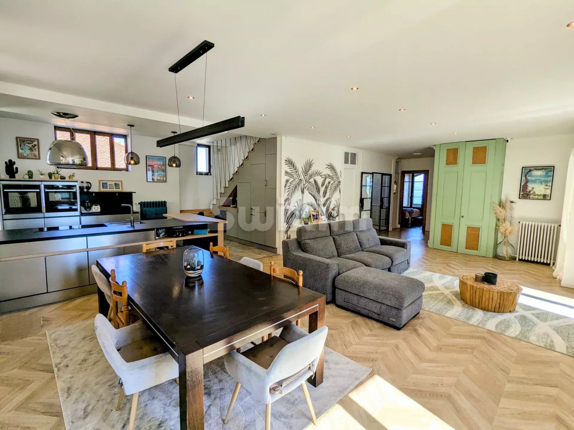 apartment 9 Rooms for sale on Évian-les-Bains (74500)