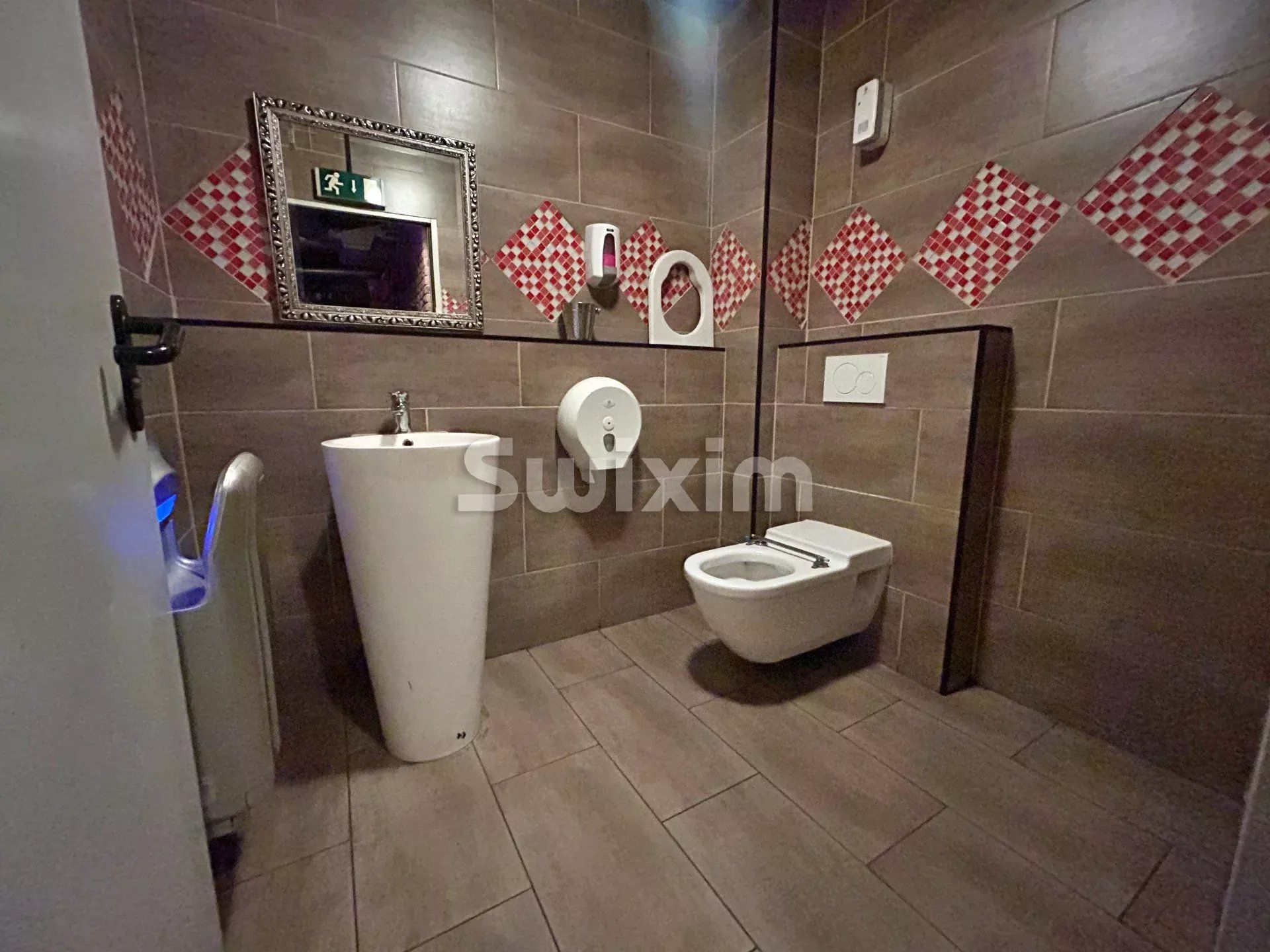 commerce 2 Pièces en vente sur Lausanne (1000)