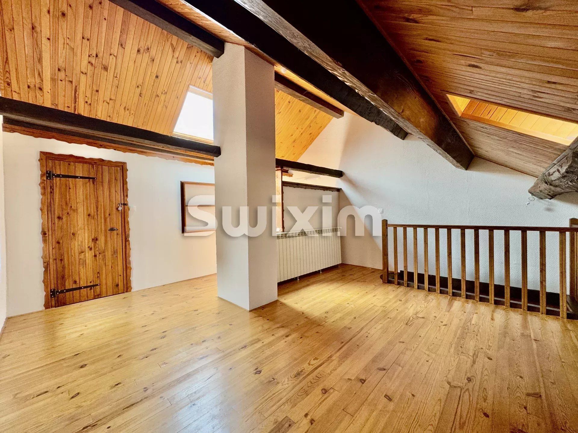 immeuble 7 Pièces en vente sur Sergy (01630)