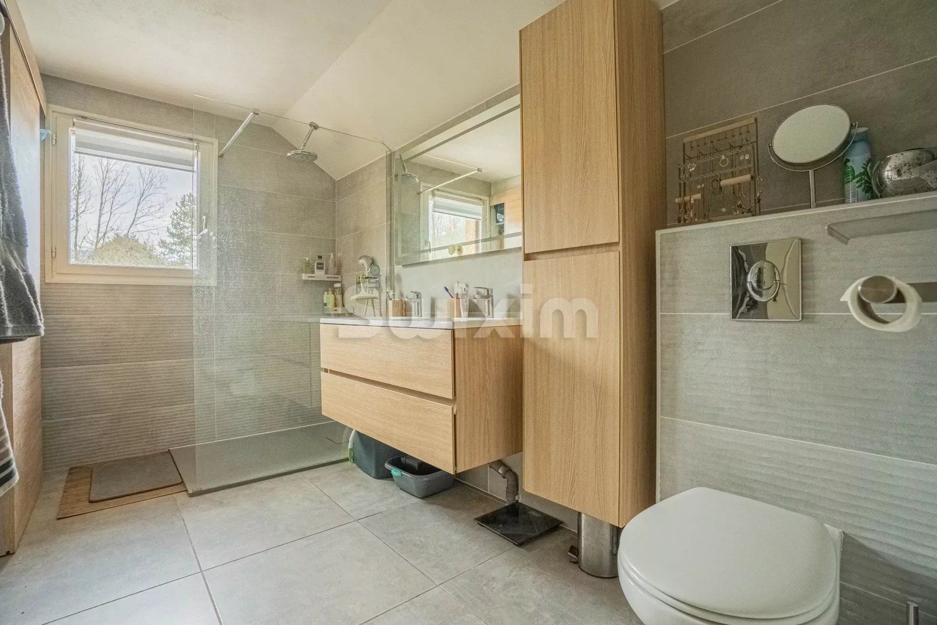 casa 6 Camere in vendita su Échenevex (01170)