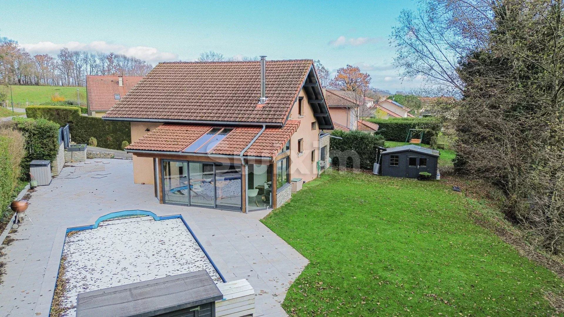 casa 6 Camere in vendita su Échenevex (01170)