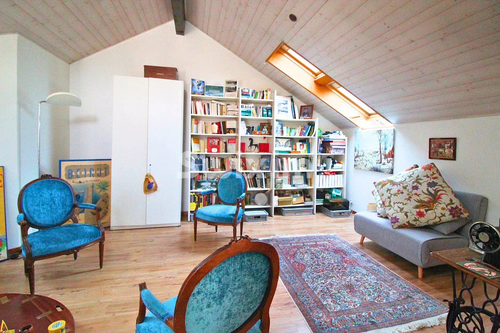 casa 7 Salas en venta en Troinex (1256)