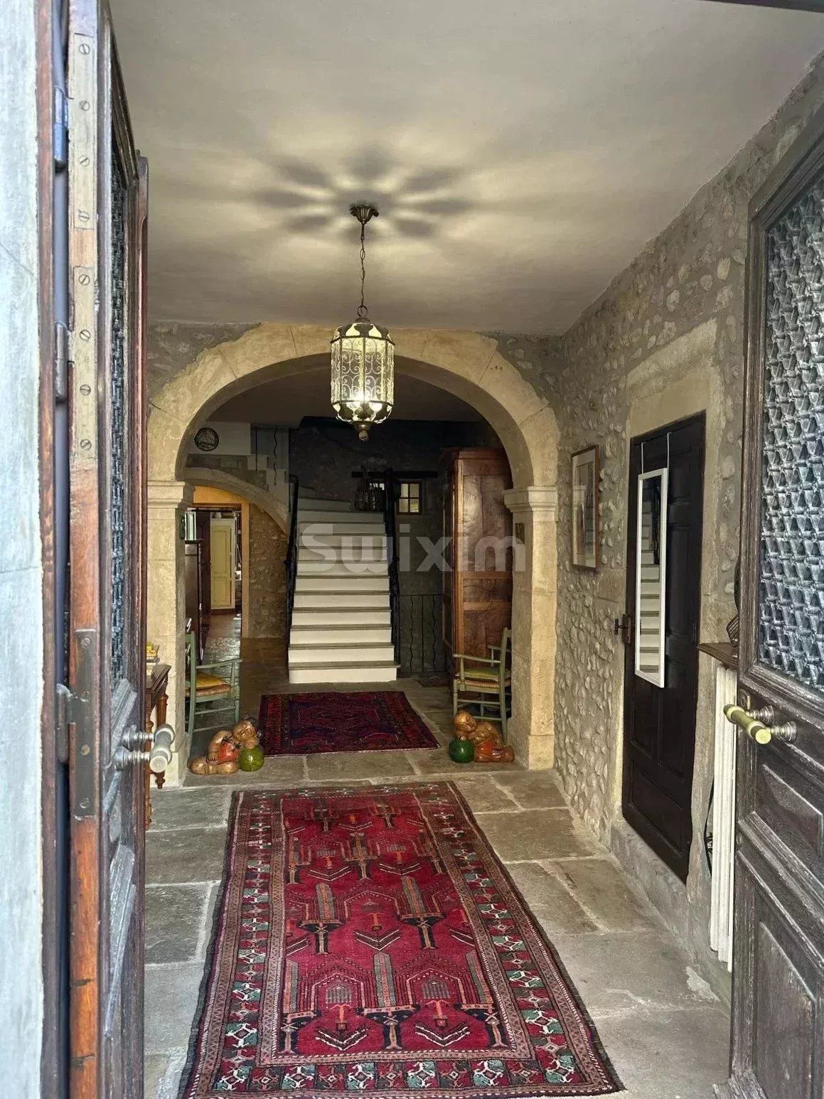 hotel particolare 8 Camere in vendita su Visan (84820)