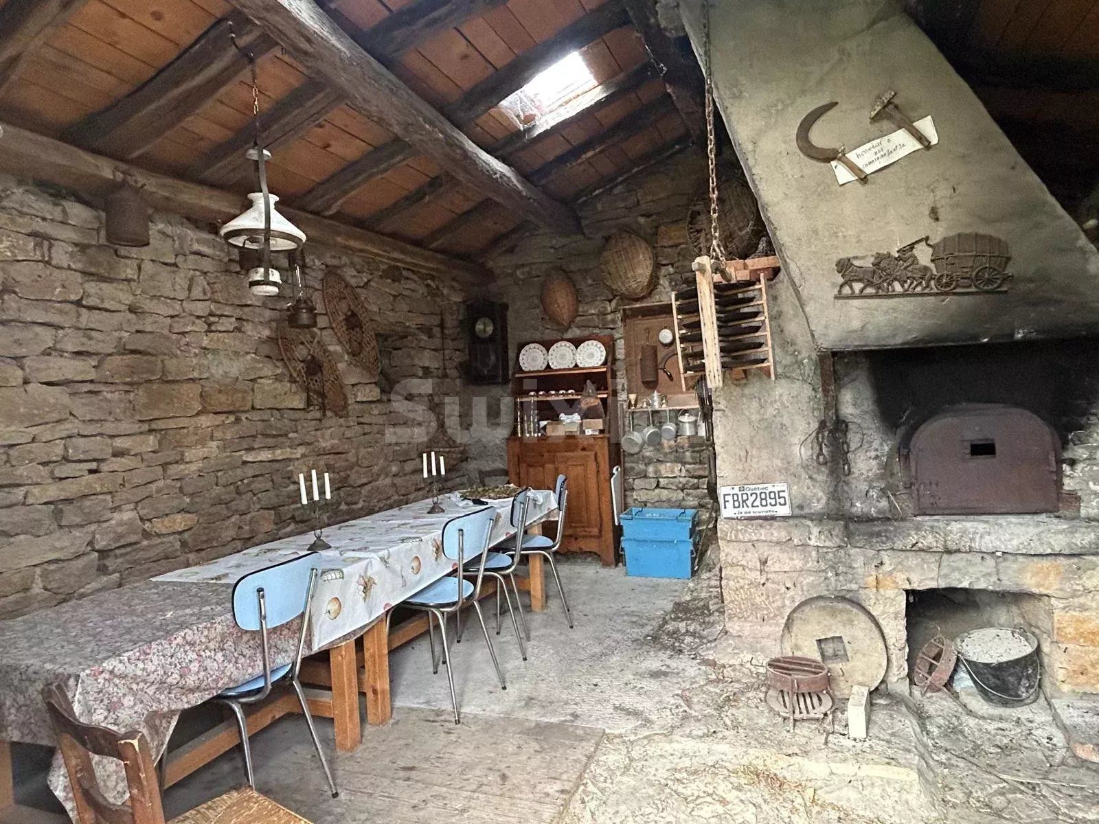 maison 12 Pièces en vente sur Orgelet (39270)