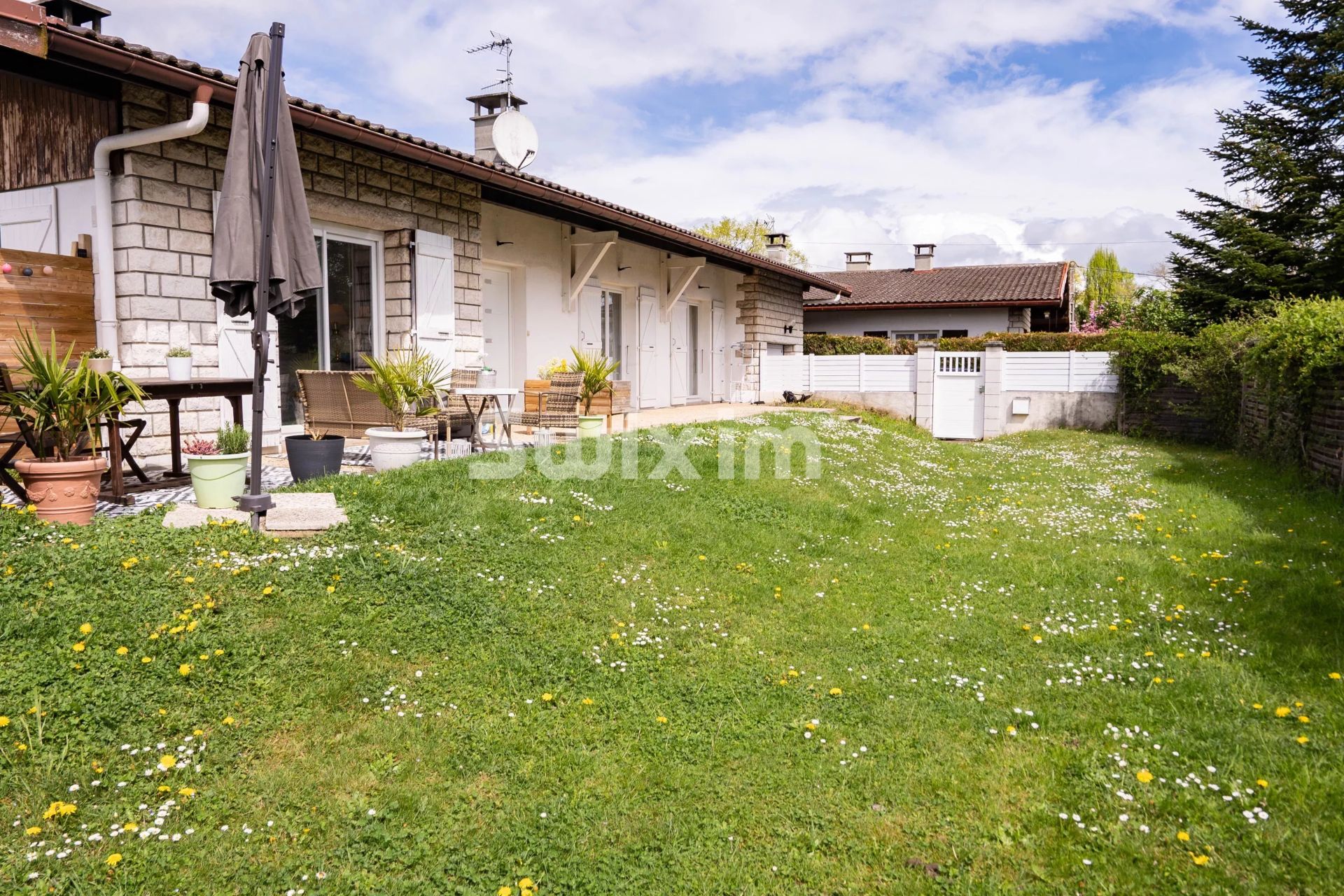 house 4 Rooms for sale on Veigy-Foncenex (74140)