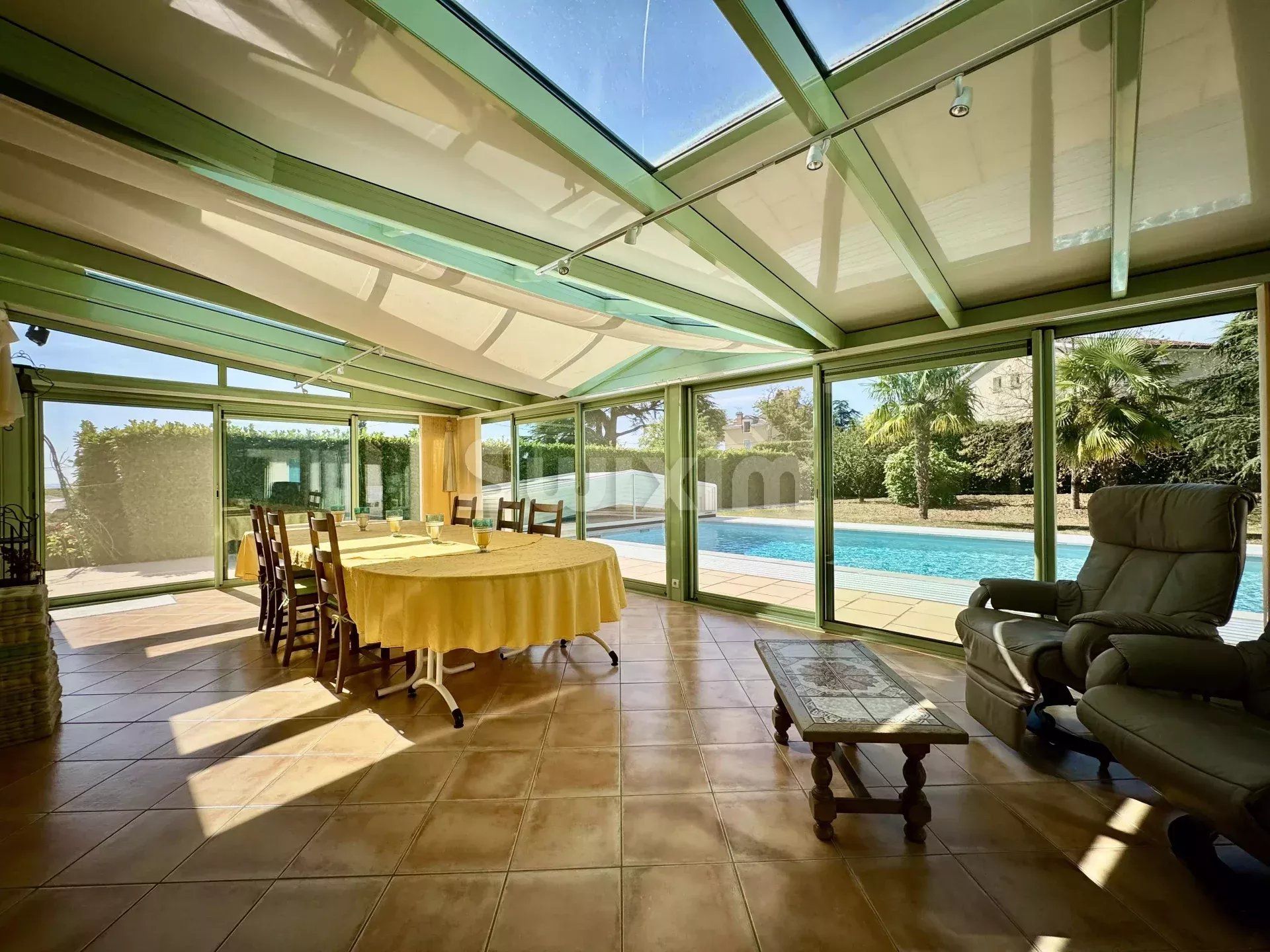 maison 10 Pièces en vente sur Saint-Julien (69640)