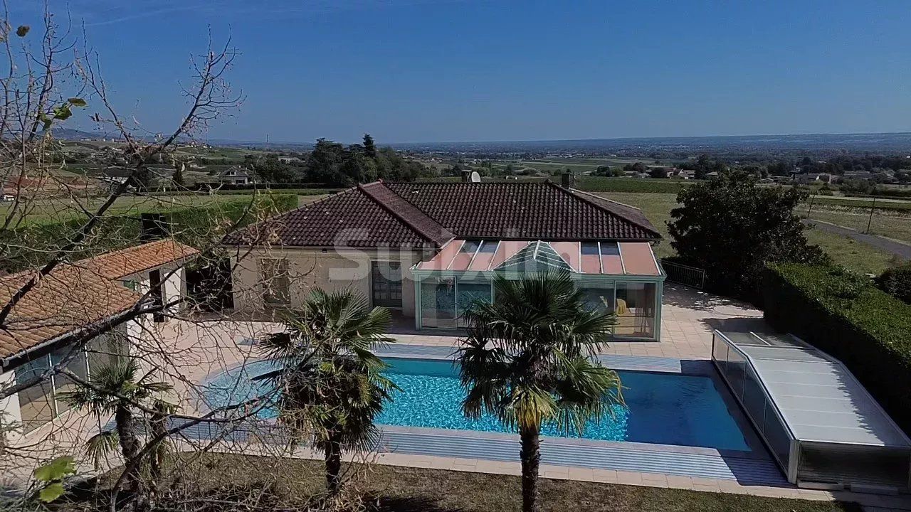 maison 10 Pièces en vente sur Saint-Julien (69640)