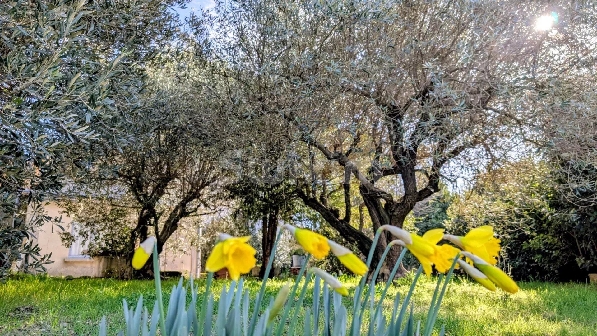 house 5 Rooms for sale on Montaren-et-Saint-Médiers (30700)