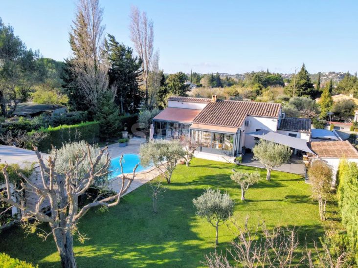 Vente Villa Rochefort-du-Gard 5 Pièces 157 m²