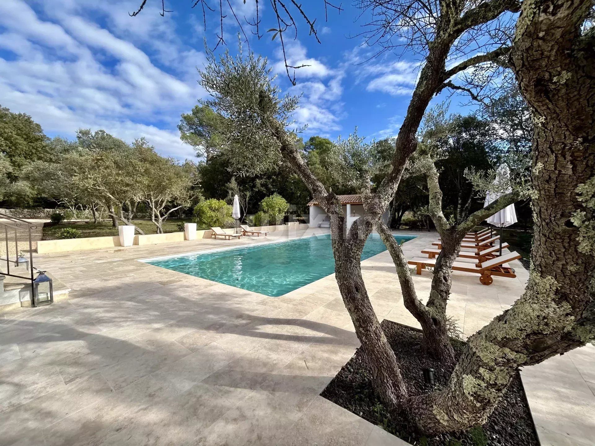 propriedade 7 Quartos para venda sobre Le Thoronet (83340)