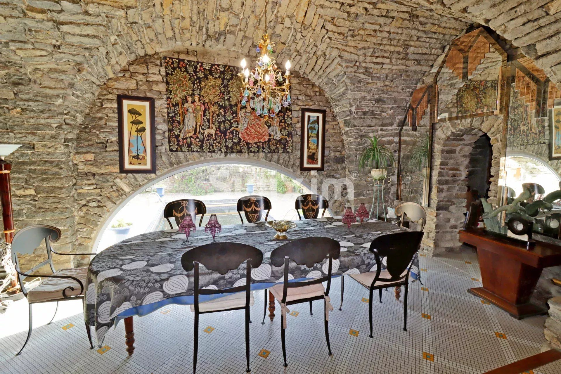 maison 17 Pièces en vente sur Sommières (30250)