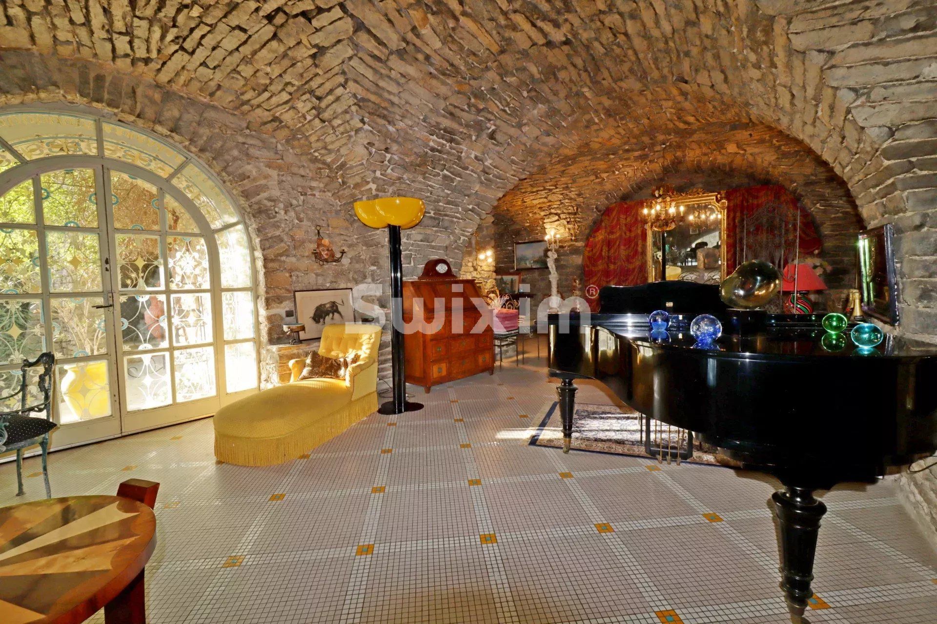 maison 17 Pièces en vente sur Sommières (30250)