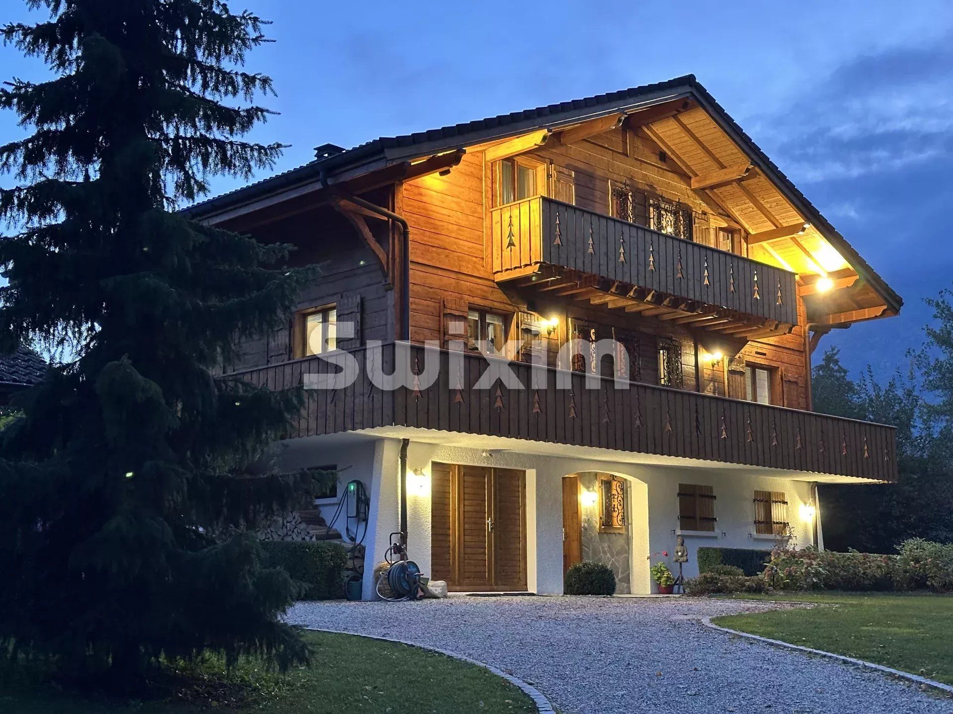 chalet 8 Pièces en vente sur Farges (01550)