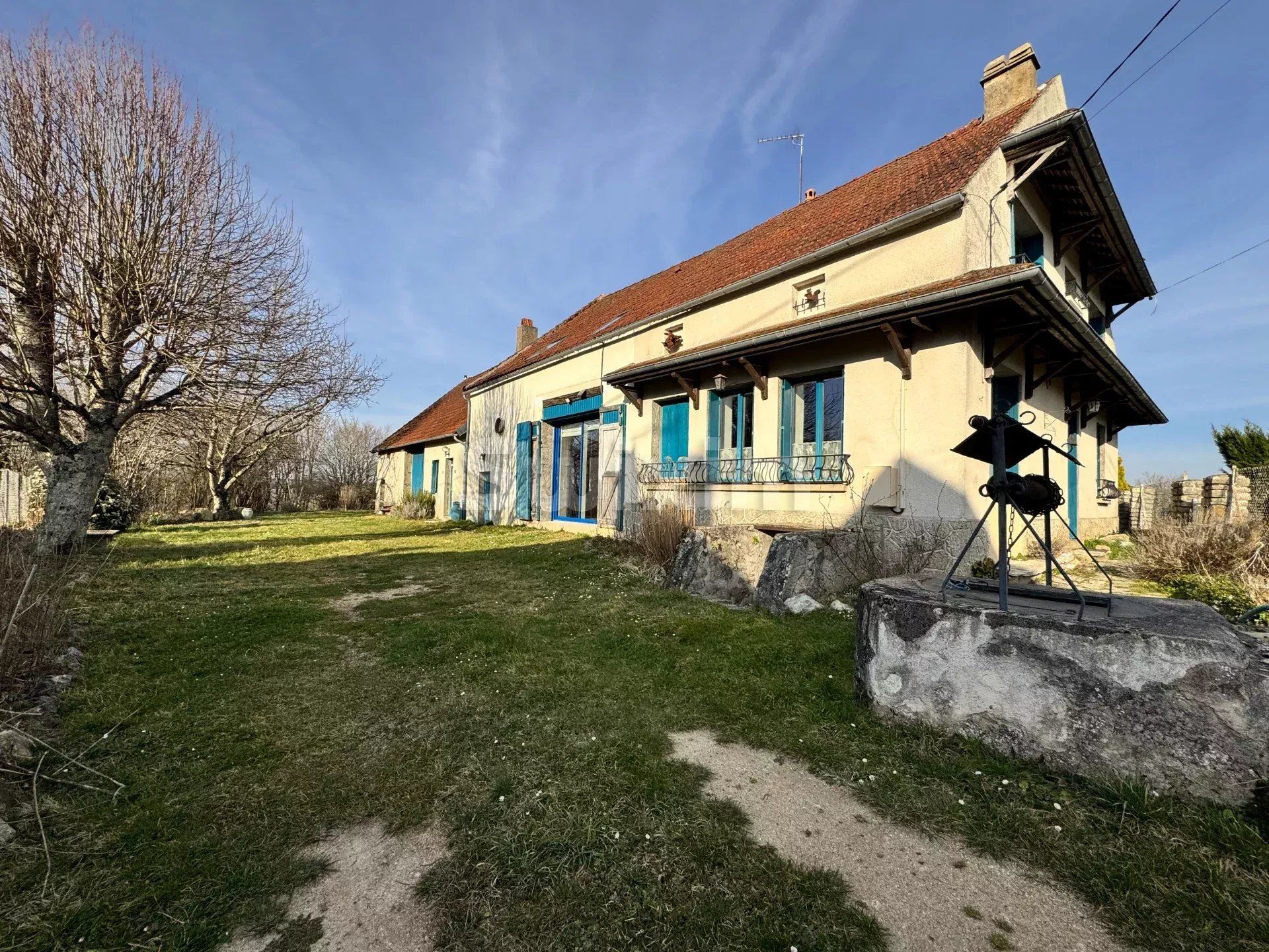 Venta Casa Avallon 5 Salas 237 m²