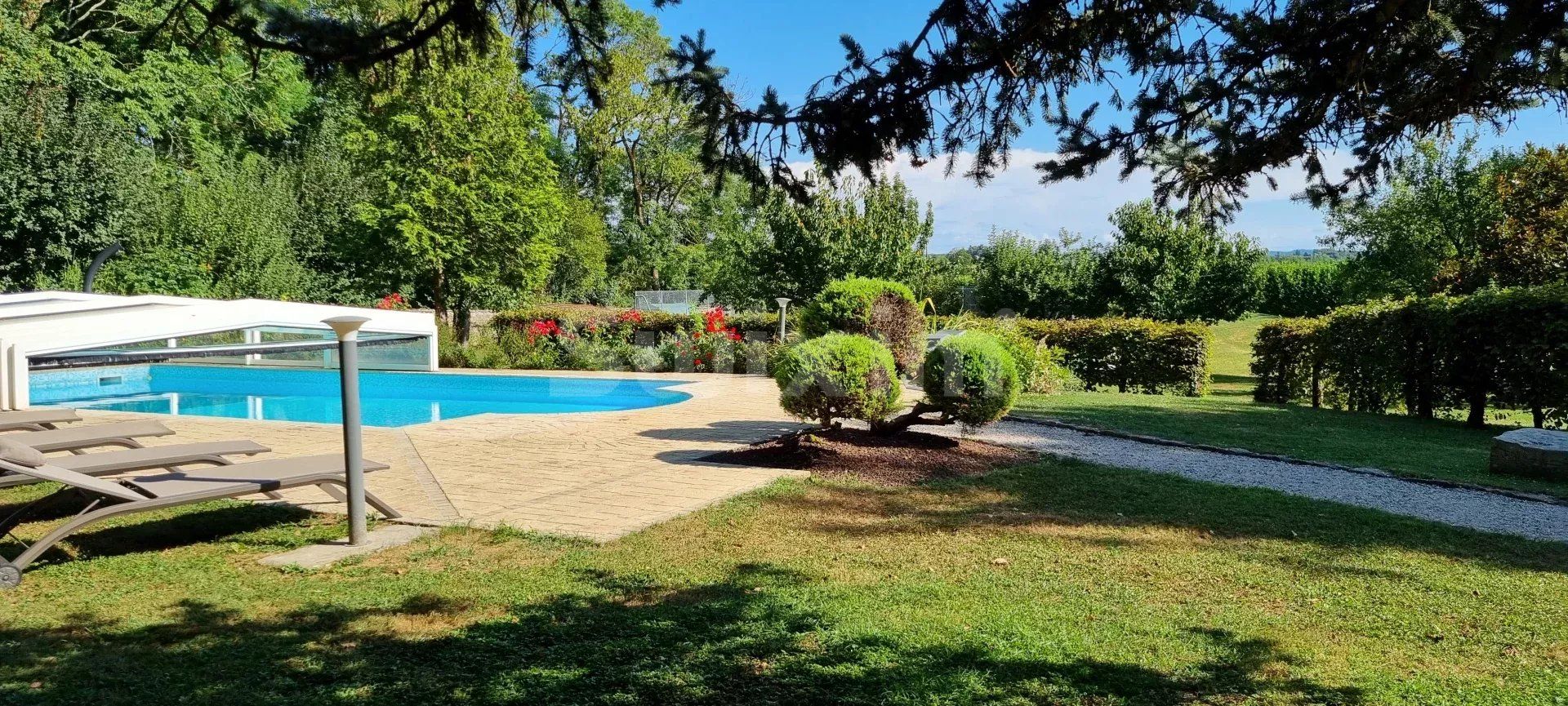 maison 10 Pièces en vente sur Lons-le-Saunier (39000)