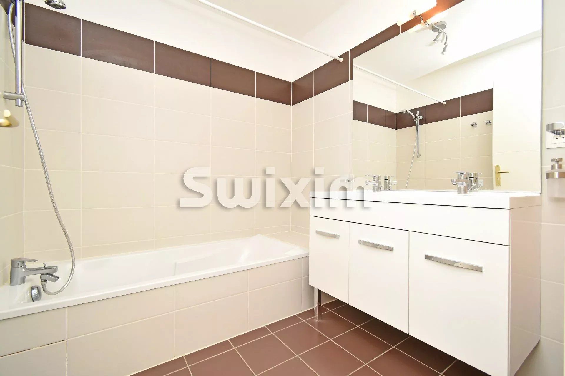 maison 6 Pièces en vente sur Saint-Genis-Pouilly (01630)