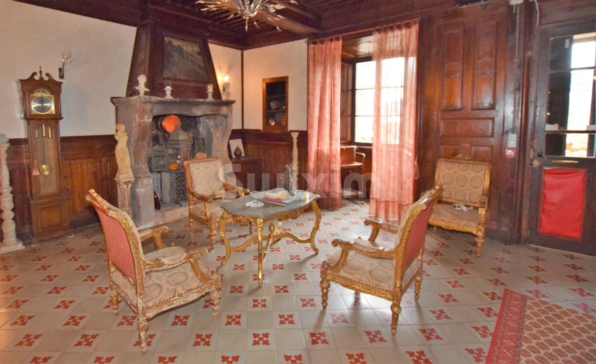 château 40 Pièces en vente sur Lamastre (07270)