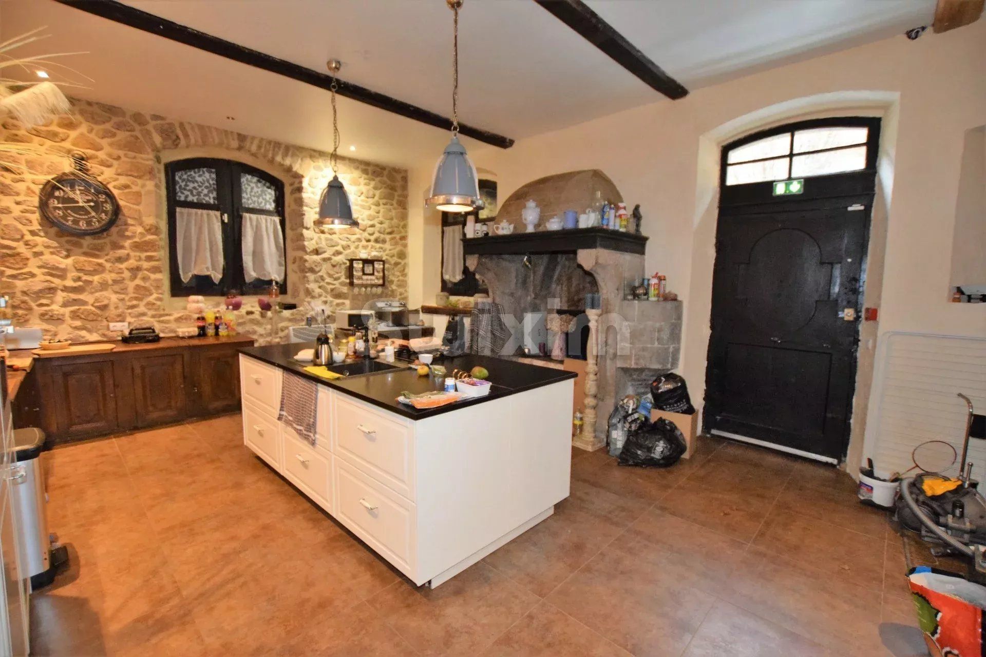 château 40 Pièces en vente sur Lamastre (07270)