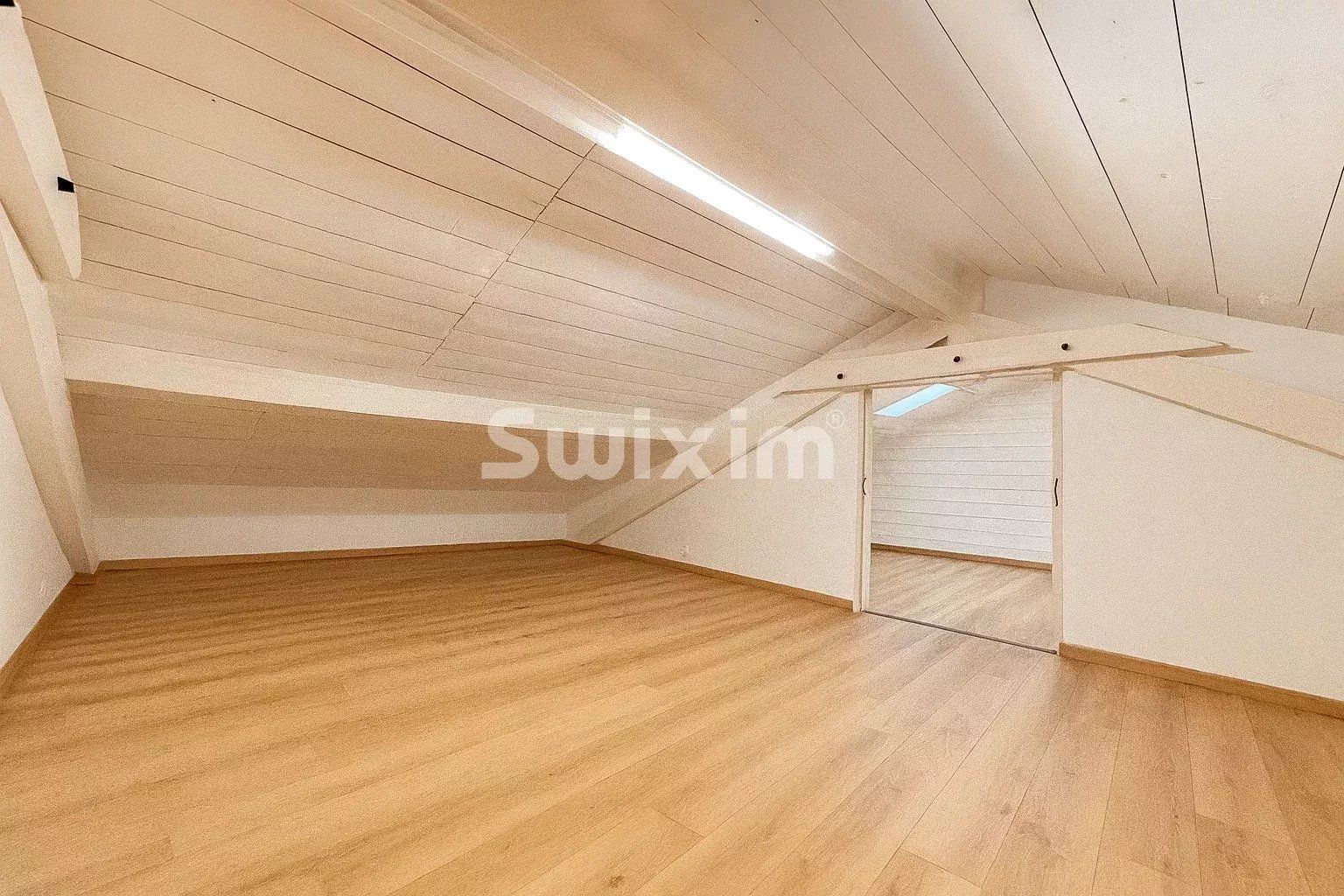 apartment 5 Rooms for sale on Satigny (1242)