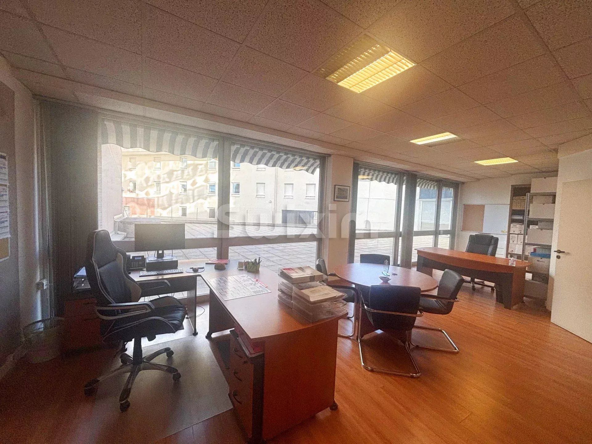 bureaux en vente sur Nîmes (30900)