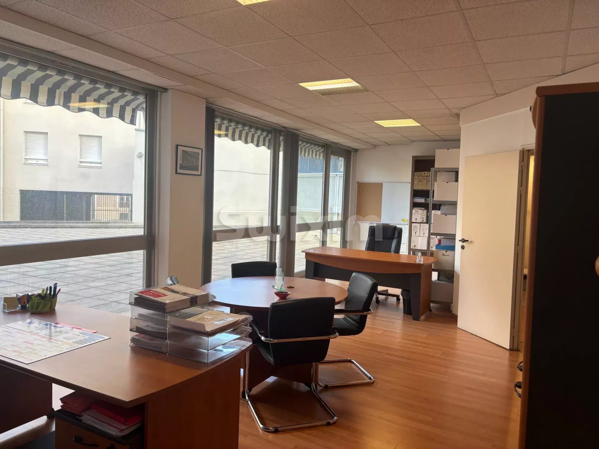 bureaux en vente sur Nîmes (30900)