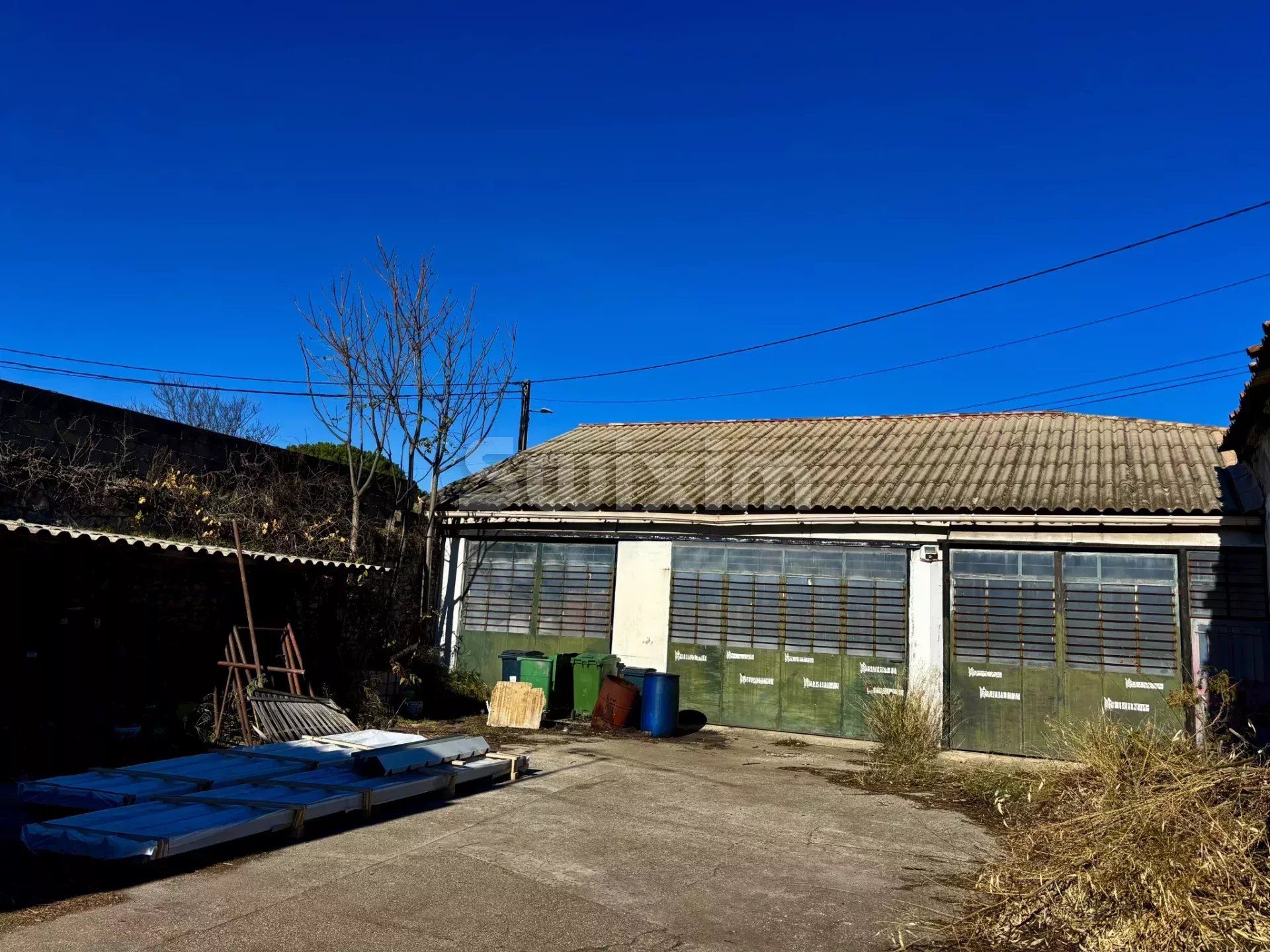 commerce en vente sur Nîmes (30900)