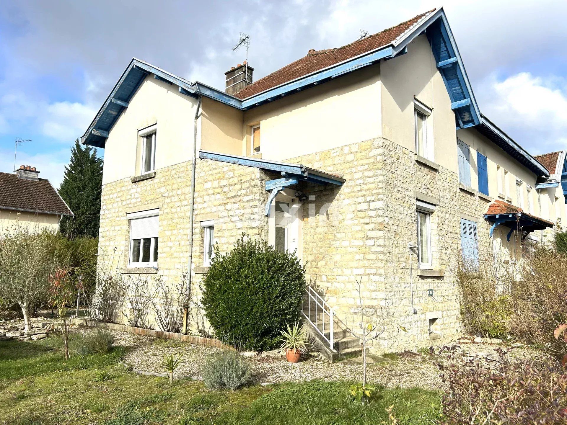 casa 5 Camere in vendita su Tavaux (39500)