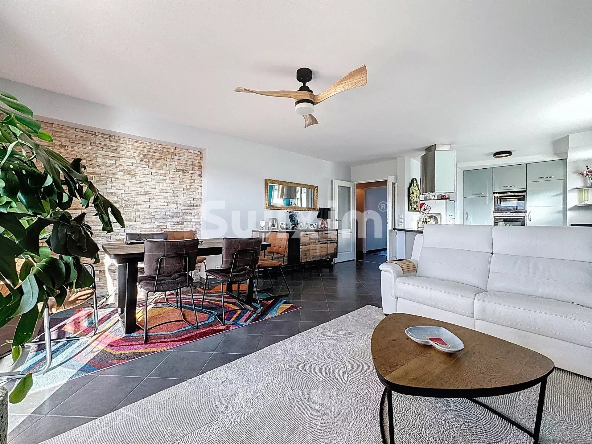 apartment 4 Rooms for sale on Prévessin-Moëns (01280)