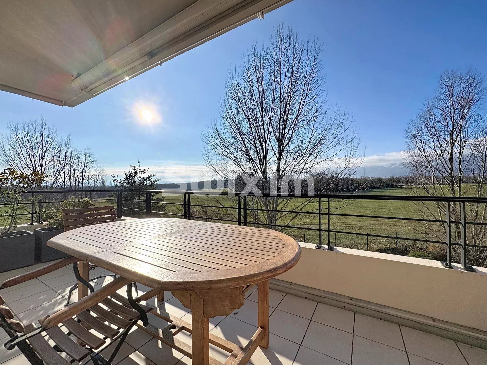 apartment 4 Rooms for sale on Prévessin-Moëns (01280)