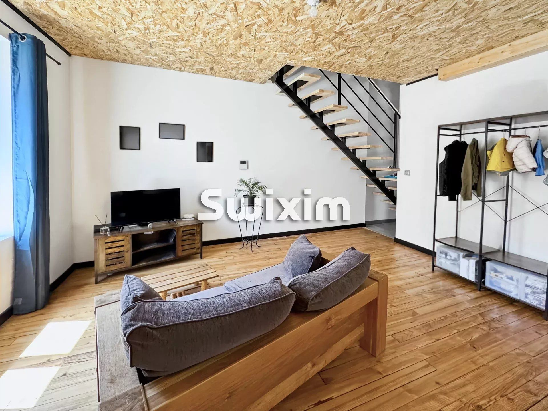 house 4 Rooms for sale on Sauzet (26740)