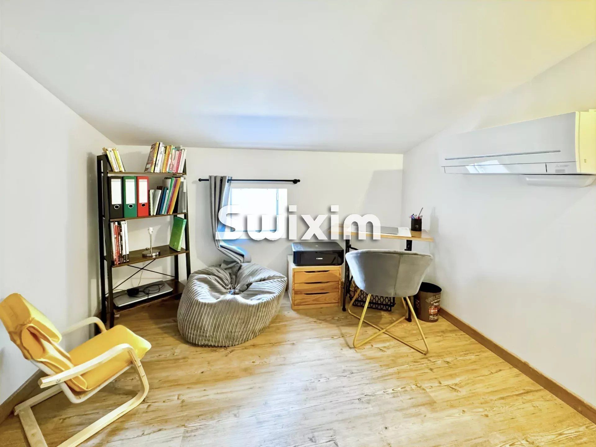 house 4 Rooms for sale on Sauzet (26740)