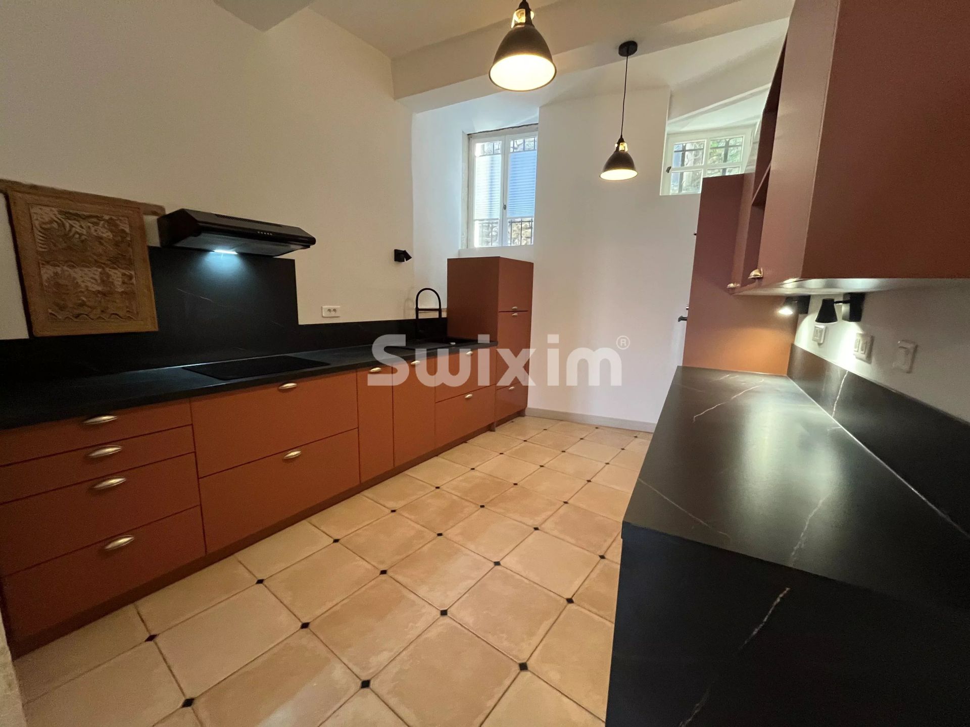 apartamento 5 Salas en venta en Grignan (26230)