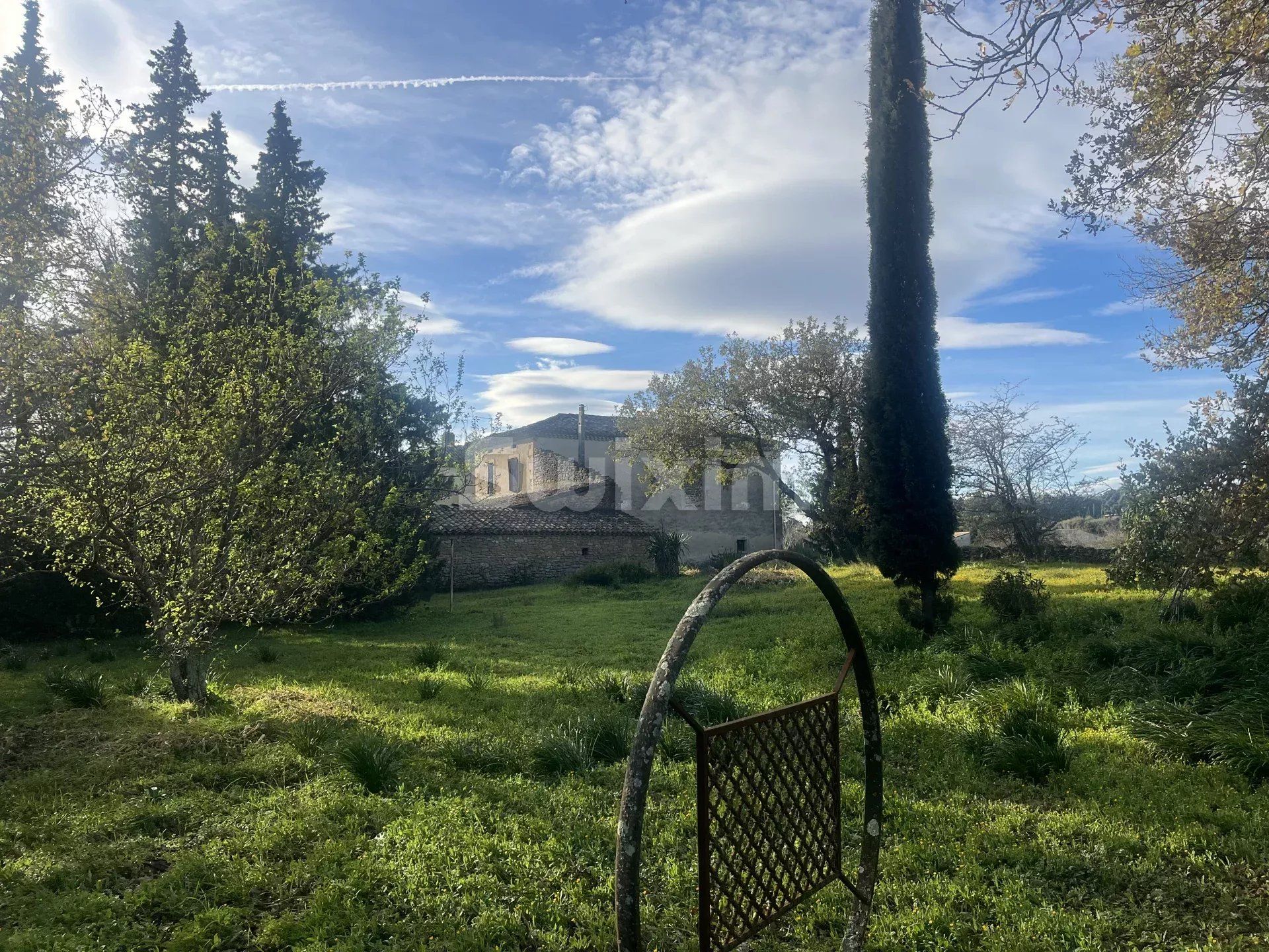 mas 7 Salas en venta en Grignan (26230)