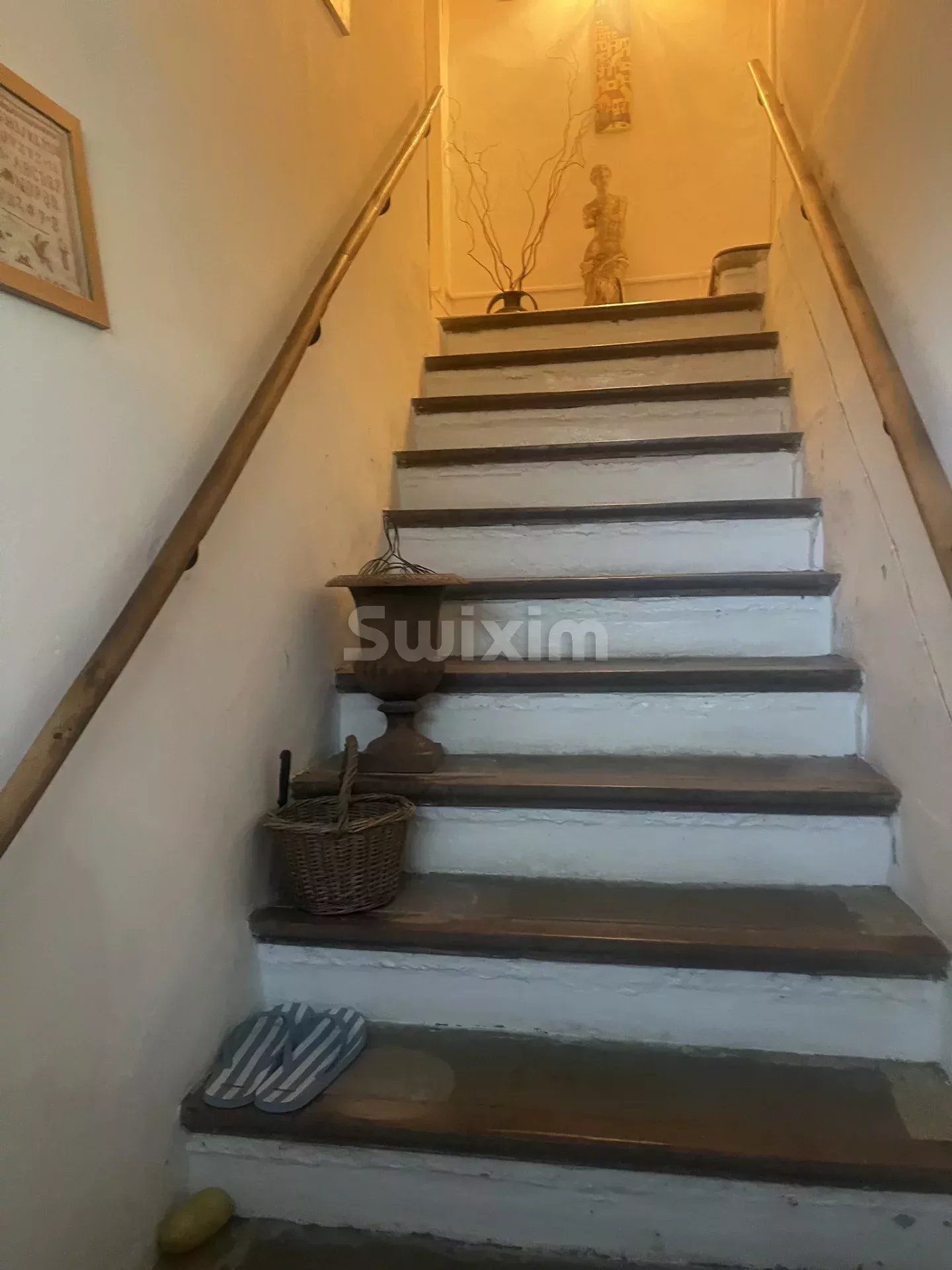 mas 7 Salas en venta en Grignan (26230)