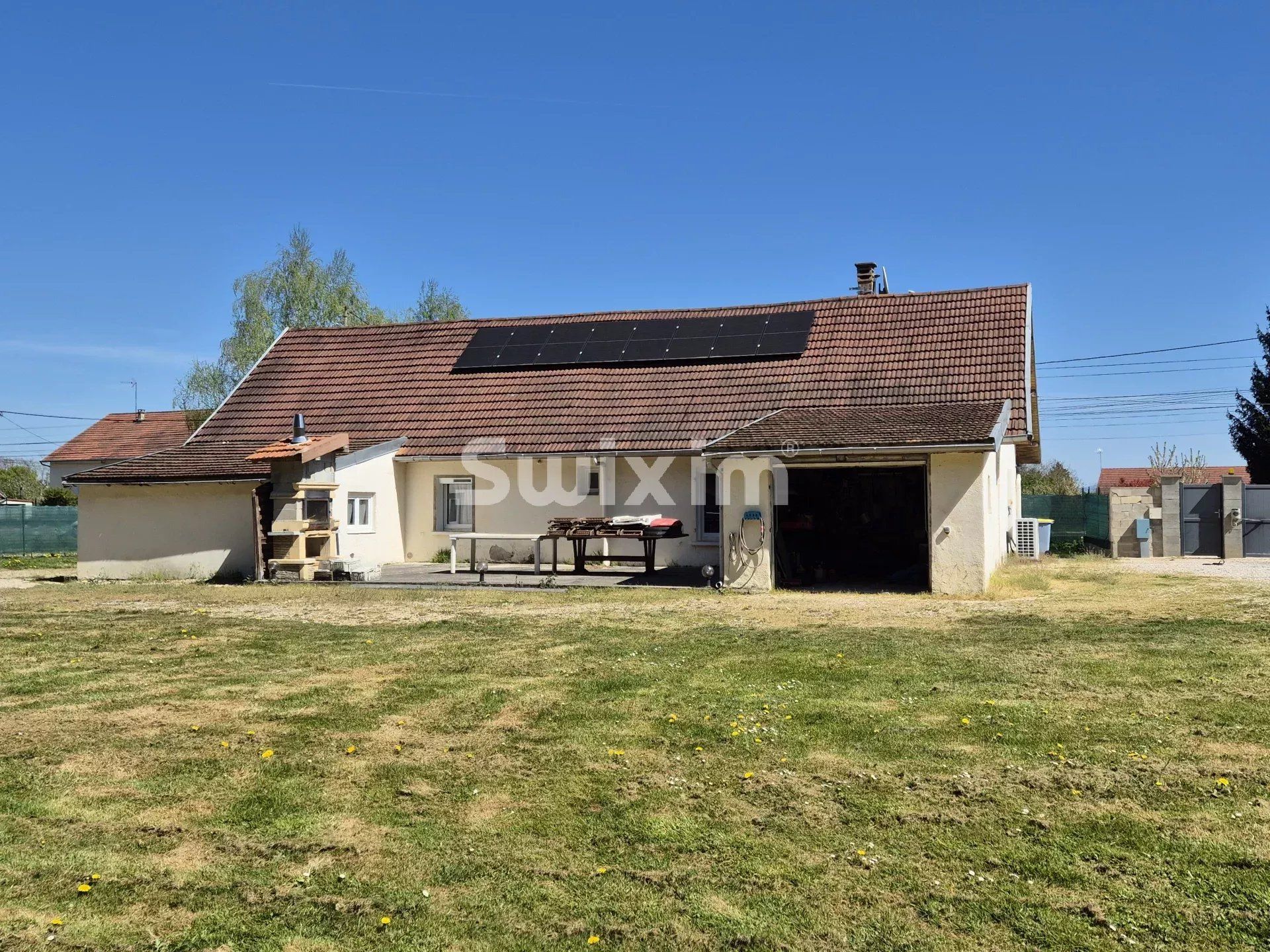 casa 6 Quartos para venda sobre Le Deschaux (39120)