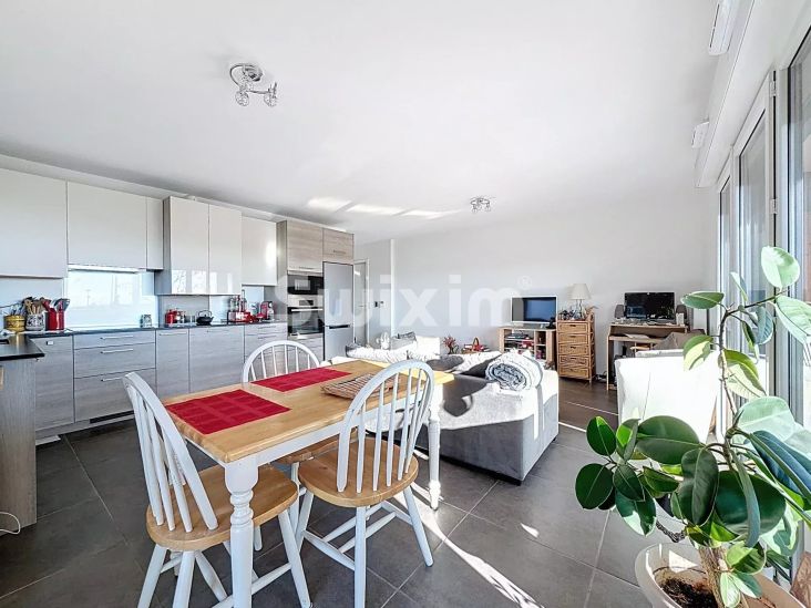 Vente Appartement Cessy 3&nbsp;Pièces 67&nbsp;m²