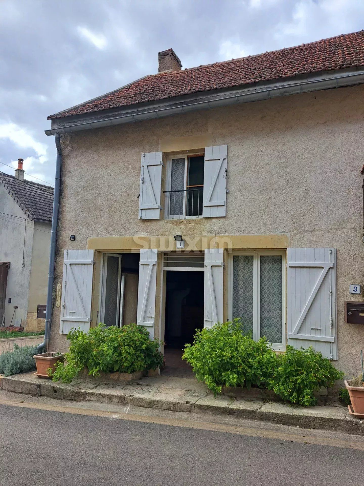 maison 13 Pièces en vente sur Metz-le-Comte (58190)