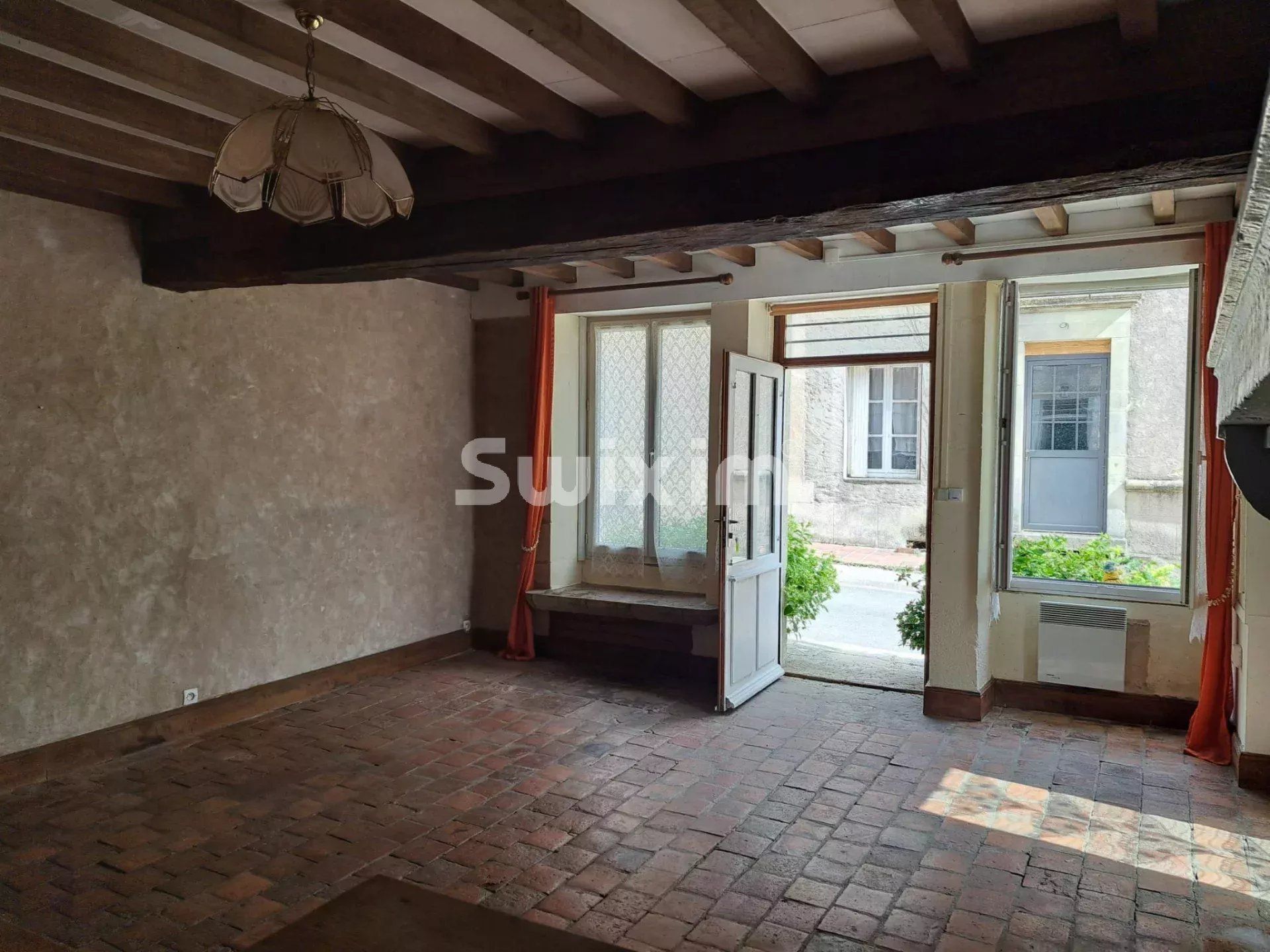 casa 13 Camere in vendita su Metz-le-Comte (58190)