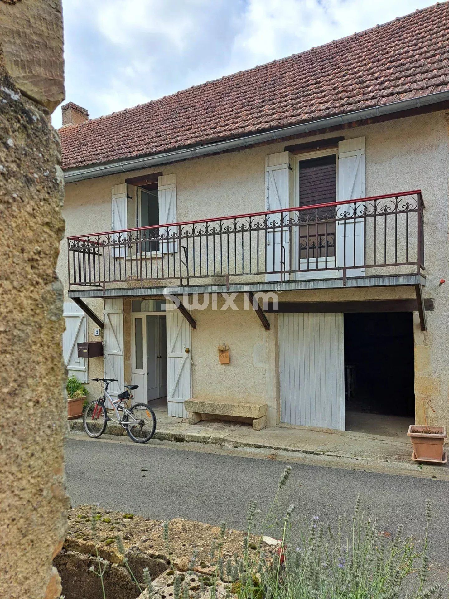 casa 13 Camere in vendita su Metz-le-Comte (58190)